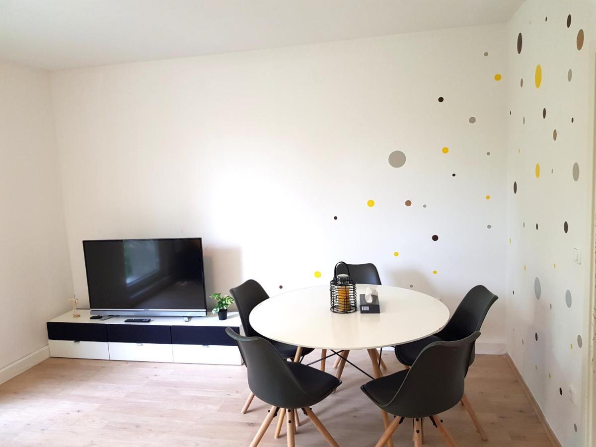 Theox No 3 Fur 5 Personen Mit Balkon Apartment Duisburg Luaran gambar
